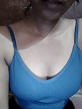 Snapshot of Ayesha_Khan1 chatting on May 25, 2026, 3:50 am Ayesha Khan1 online show from May 25, 2026, 3:50 am
