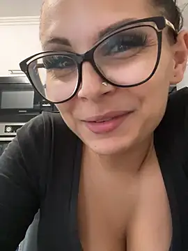 HiddendesireXO01 online show from February 12, 2026, 10:15 am