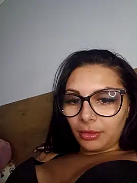 HiddendesireXO01 online show from February 14, 2026, 8:53 pm