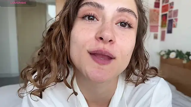 Snapshot of cutiemari chatting on April 10, 2026, 4:41 am cutiemari online show from April 10, 2026, 4:41 am