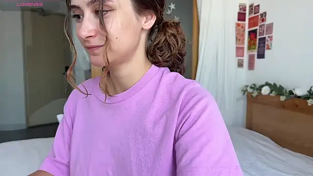 cutiemari online show from May 25, 2026, 4:34 am
