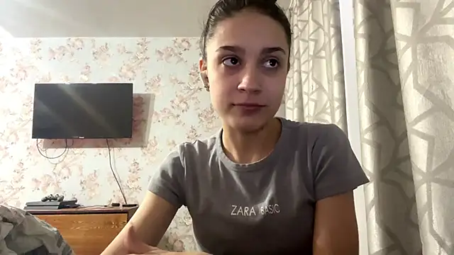 Snapshot of PagedLard chatting on February 5, 2026, 6:31 am PagedLard online show from February 5, 2026, 6:31 am