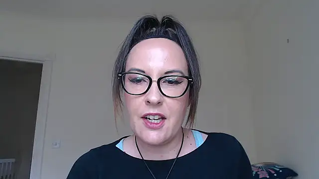 PsychicDominatrix online show from May 29, 2026, 1:28 pm