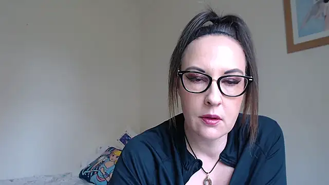 PsychicDominatrix online show from April 9, 2026, 11:05 am