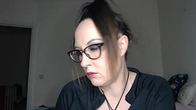 PsychicDominatrix online show from February 8, 2026, 8:06 pm