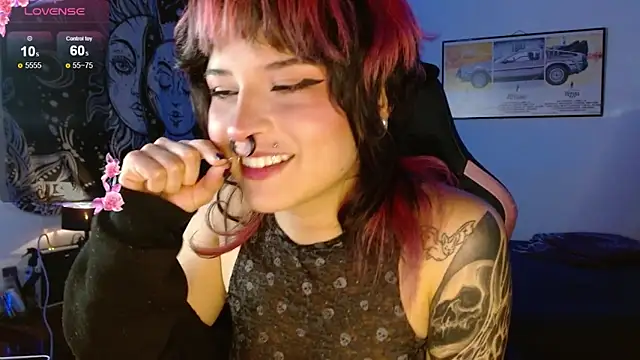 Snapshot of neena_nyx_ chatting on February 25, 2026, 10:09 pm neena nyx online show from February 25, 2026, 10:09 pm