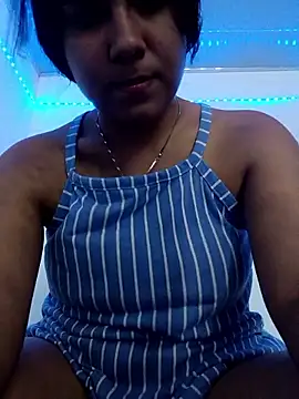 Snapshot of Ailen-cute chatting on February 10, 2026, 5:39 am Ailen-cute online show from February 10, 2026, 5:39 am