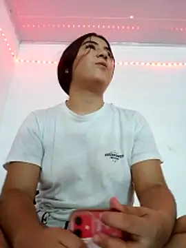 Snapshot of Ailen-cute chatting on February 4, 2026, 6:14 pm Ailen-cute online show from February 4, 2026, 6:14 pm