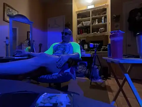 daddydonkey84 online show from March 12, 2026, 4:40 am