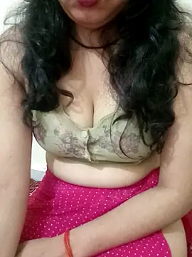 Hot Fiza0 online show from February 24, 2026, 4:19 pm