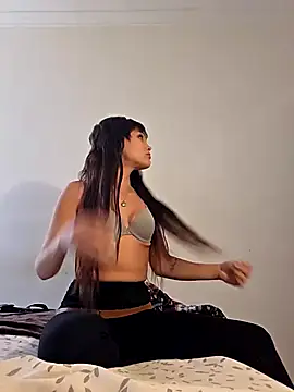 Beebeeyyy online show from February 27, 2026, 3:45 pm