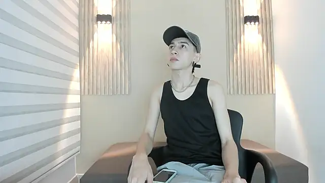 Snapshot of lian_cameron chatting on February 4, 2026, 3:45 am lian cameron online show from February 4, 2026, 3:45 am