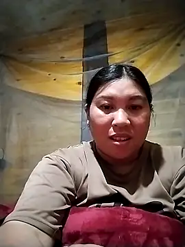 Snapshot of kussecka chatting on February 4, 2026, 2:23 pm kussecka online show from February 4, 2026, 2:23 pm