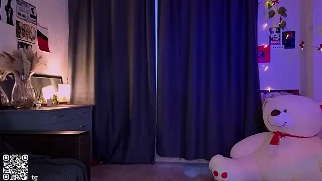 Kendaliby  online show from February 28, 2026, 1:38 am