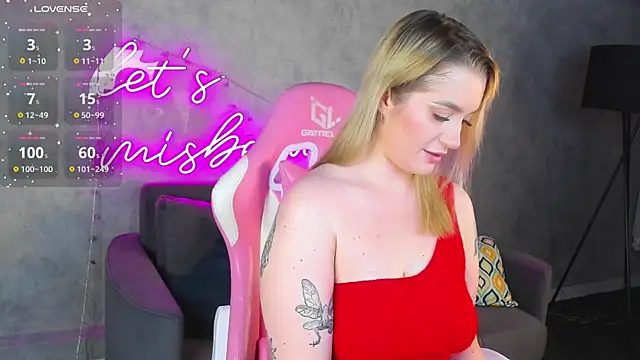 Viickie Nelsson online show from June 19, 2026, 9:26 am