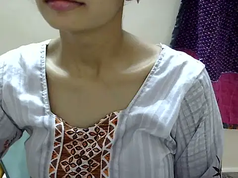 Snapshot of Kulsum_S chatting on July 20, 2026, 1:57 pm Kulsum S online show from July 20, 2026, 1:57 pm