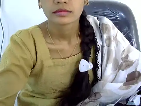 Snapshot of Kulsum_S chatting on March 4, 2026, 8:22 am Kulsum S online show from March 4, 2026, 8:22 am