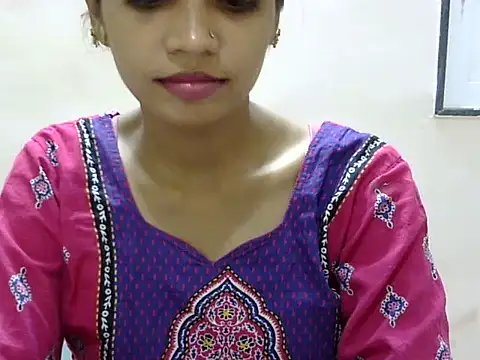 Snapshot of Kulsum_S chatting on June 18, 2026, 1:05 pm Kulsum S online show from June 18, 2026, 1:05 pm