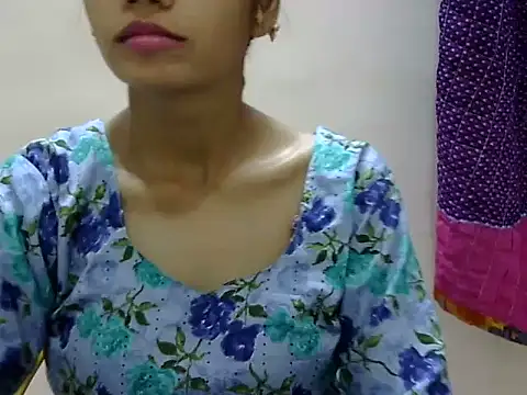 Snapshot of Kulsum_S chatting on June 22, 2026, 2:03 pm Kulsum S online show from June 22, 2026, 2:03 pm