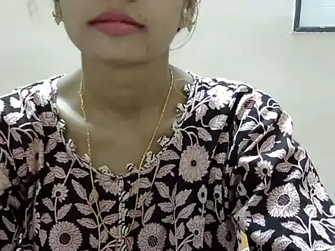 Snapshot of Kulsum_S chatting on May 9, 2026, 1:03 pm Kulsum S online show from May 9, 2026, 1:03 pm