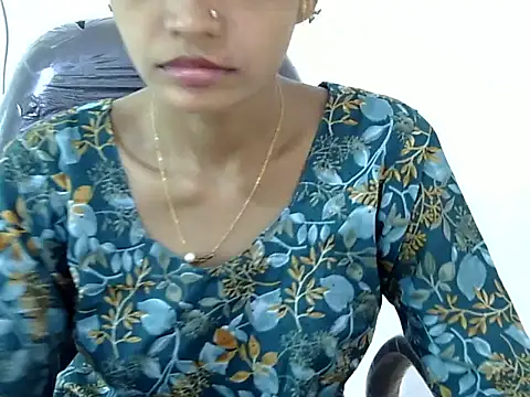 Snapshot of Kulsum_S chatting on March 16, 2026, 9:46 am Kulsum S online show from March 16, 2026, 9:46 am