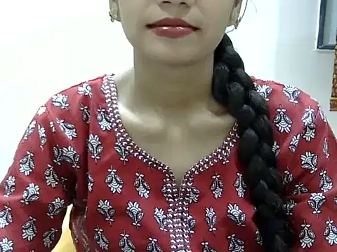 Snapshot of Kulsum_S chatting on June 1, 2026, 1:11 pm Kulsum S online show from June 1, 2026, 1:11 pm
