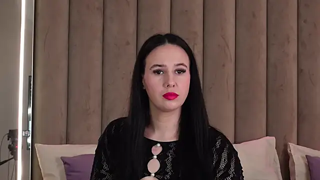 MavisReeve online show from March 11, 2026, 5:34 am