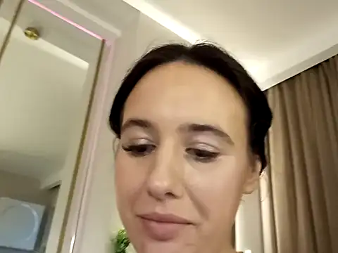 MavisReeve online show from March 30, 2026, 3:46 pm