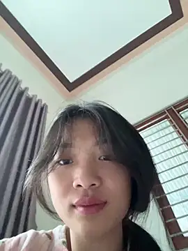 Lyn-be99 online show from February 6, 2026, 1:01 am