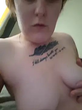 Tiara XOX online show from February 27, 2026, 12:38 pm