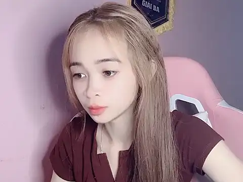 Snapshot of Emily031 chatting on February 25, 2026, 9:47 pm Emily031 online show from February 25, 2026, 9:47 pm