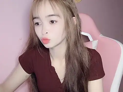 Snapshot of Emily031 chatting on February 12, 2026, 4:07 pm Emily031 online show from February 12, 2026, 4:07 pm