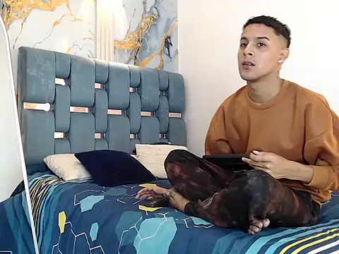 Snapshot of Sexy_boys_hell2 chatting on January 19, 2026, 1:37 pm Sexy boys hell2 online show from January 19, 2026, 1:37 pm