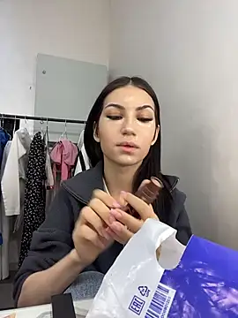 Snapshot of SlowSweetWhispe chatting on February 19, 2026, 6:43 am SlowSweetWhispe online show from February 19, 2026, 6:43 am