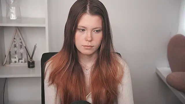 MarnieWootan online show from March 3, 2026, 4:41 am