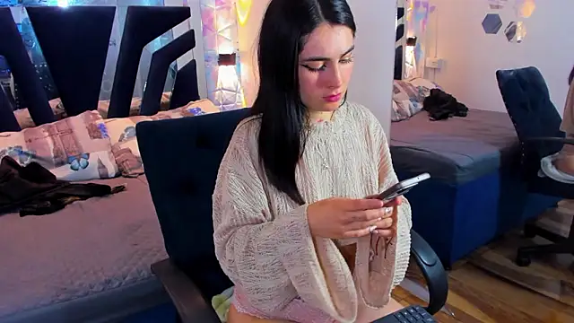 Snapshot of katherin__19 chatting on February 6, 2026, 3:13 am katherin 19 online show from February 6, 2026, 3:13 am