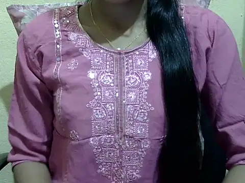 Snapshot of Khushi_v chatting on February 17, 2026, 3:20 pm Khushi v online show from February 17, 2026, 3:20 pm