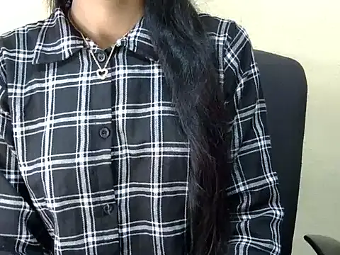 Snapshot of Khushi_v chatting on February 25, 2026, 8:25 am Khushi v online show from February 25, 2026, 8:25 am