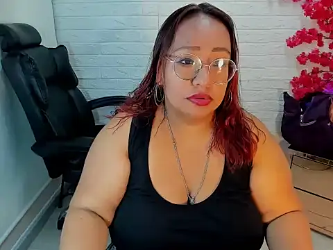 Snapshot of Shara_Oz chatting on March 21, 2026, 2:57 am Shara Oz online show from March 21, 2026, 2:57 am