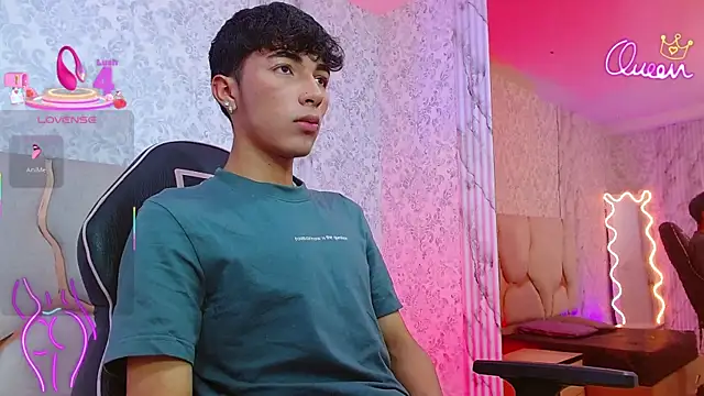 Snapshot of osamu_tay chatting on March 20, 2026, 3:29 am osamu tay online show from March 20, 2026, 3:29 am