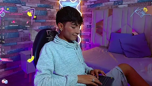 Snapshot of osamu_tay chatting on March 9, 2026, 11:58 am osamu tay online show from March 9, 2026, 11:58 am