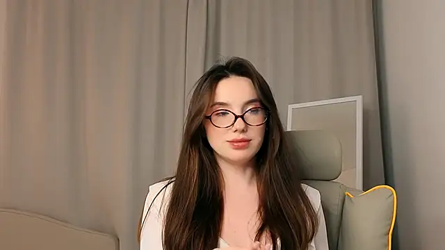 Snapshot of ssandralovin chatting on April 29, 2026, 9:43 pm ssandralovin online show from April 29, 2026, 9:43 pm