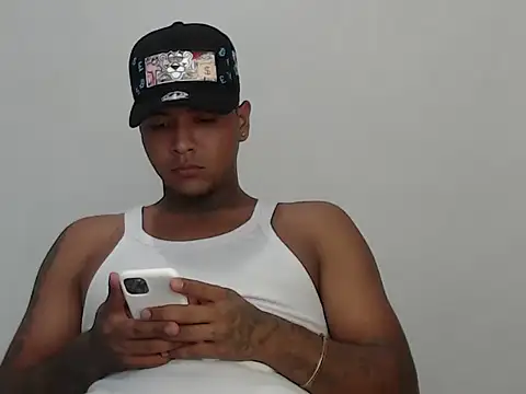 Axell Kinng online show from February 9, 2026, 12:52 am