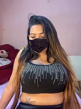 Samaira Juicy143 online show from April 25, 2026, 5:54 pm