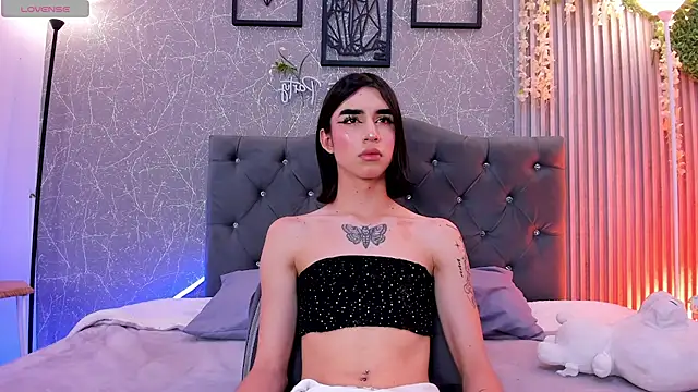 lana gill1 online show from May 13, 2026, 7:10 pm