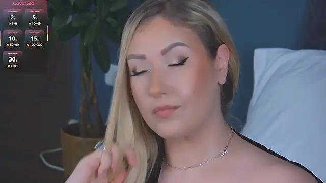 Snapshot of OndinaNoire chatting on February 26, 2026, 8:09 pm OndinaNoire online show from February 26, 2026, 8:09 pm