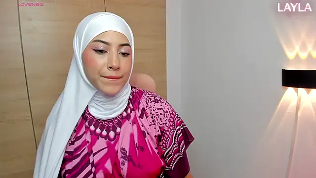 LAY LA  online show from January 31, 2026, 8:51 pm