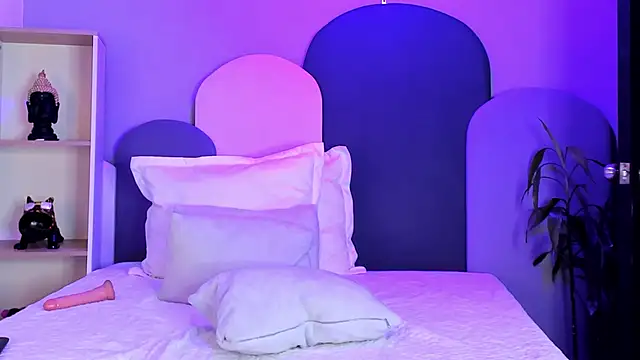 Snapshot of Piinksoul149 chatting on February 20, 2026, 6:26 am Piinksoul149 online show from February 20, 2026, 6:26 am