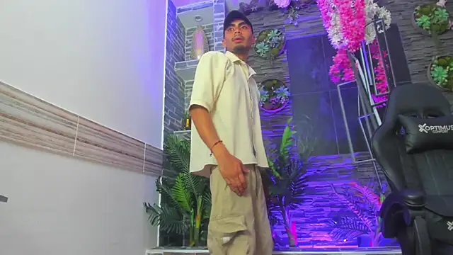 Snapshot of Rpoolrboy chatting on March 25, 2026, 4:01 am Rpoolrboy online show from March 25, 2026, 4:01 am