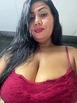 Snapshot of Savage-milf chatting on February 22, 2026, 2:36 am Savage-milf online show from February 22, 2026, 2:36 am